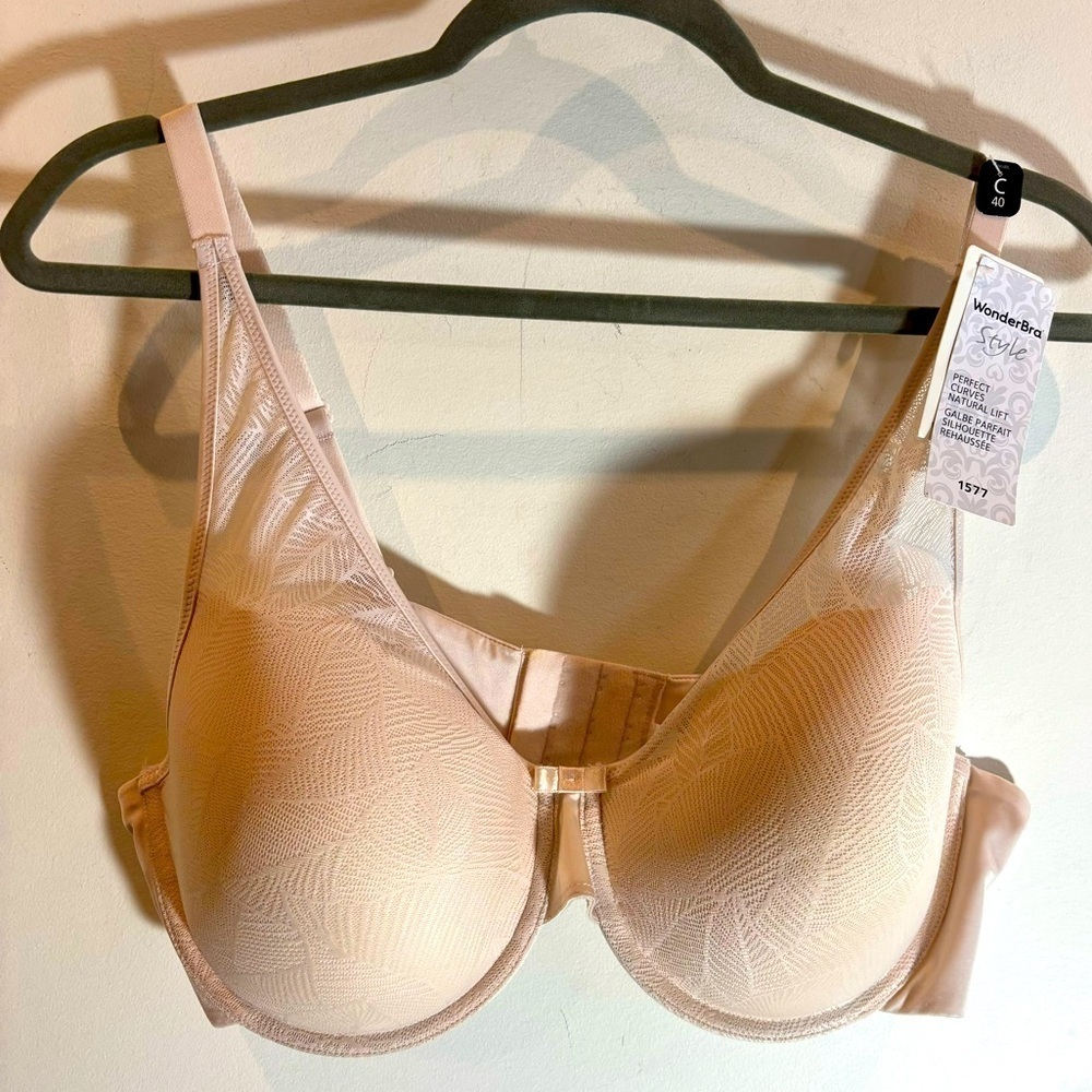 WONDERBRA Sz 40C Bra Perfect Curve Natural Lift Underwire Padded Lace NEW